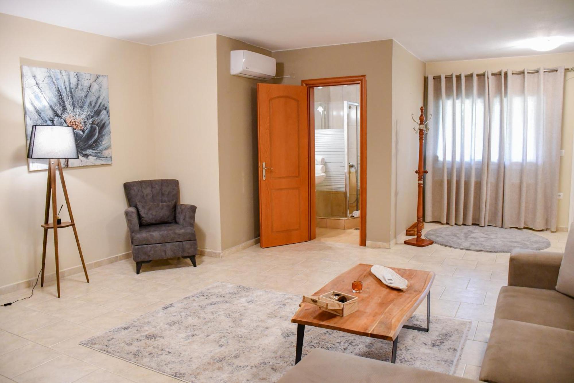 Toula Rooms Ángistron Exterior foto